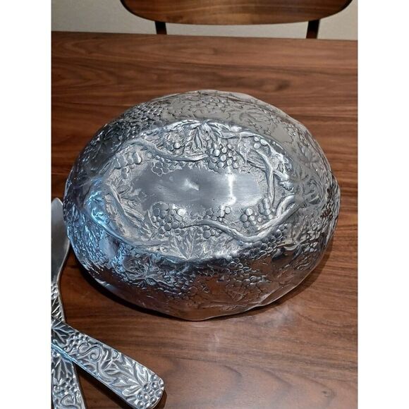 Polished Pewter 12" 3D Grape Vine Basket With Handle and Serving Fork And Spoon - Picture 5 of 9